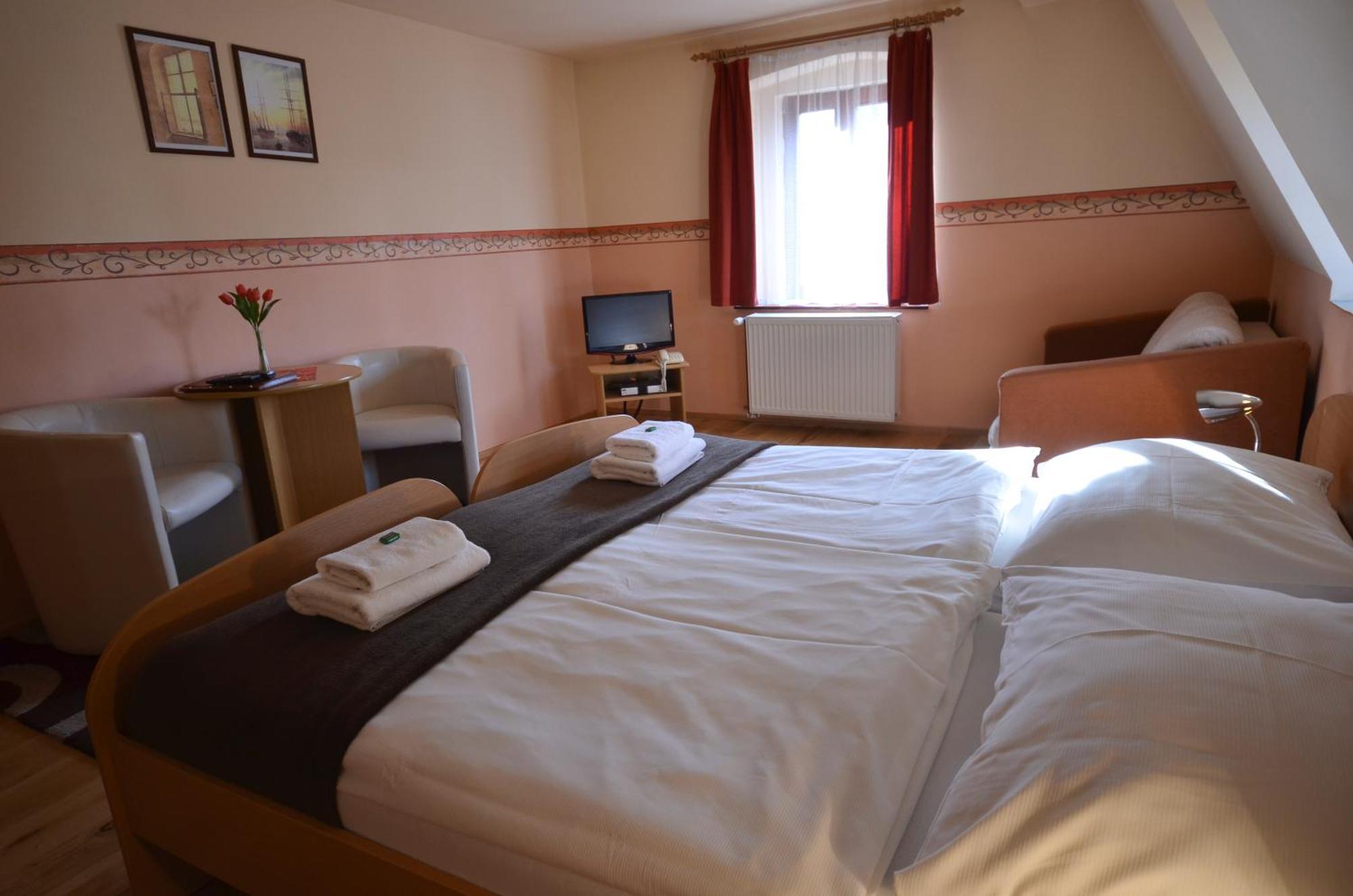 Hotel U Kozicky Теплице Екстериор снимка