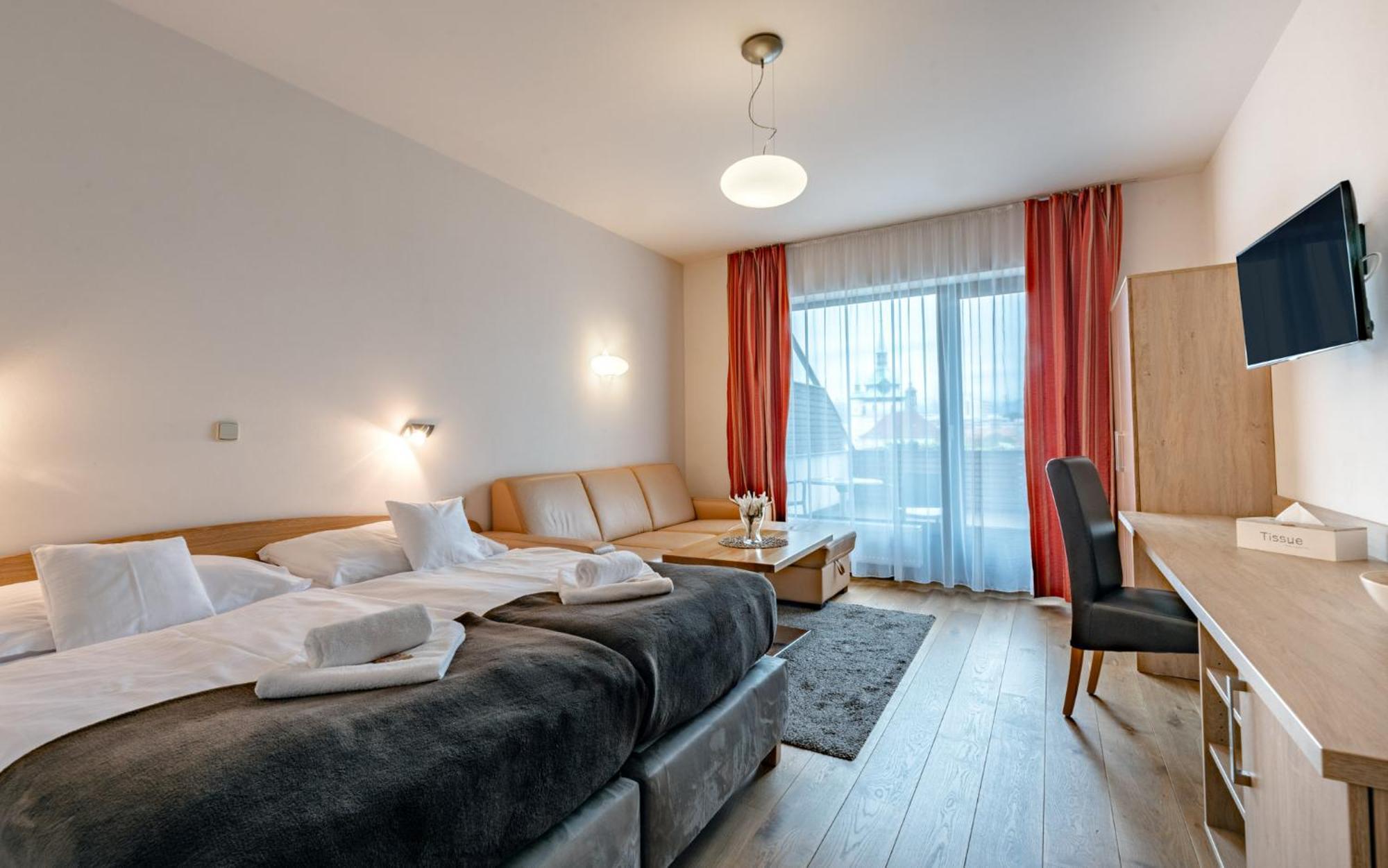Hotel U Kozicky Теплице Екстериор снимка